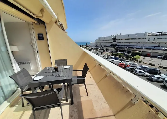 Desobeissance Village Naturiste * Agde